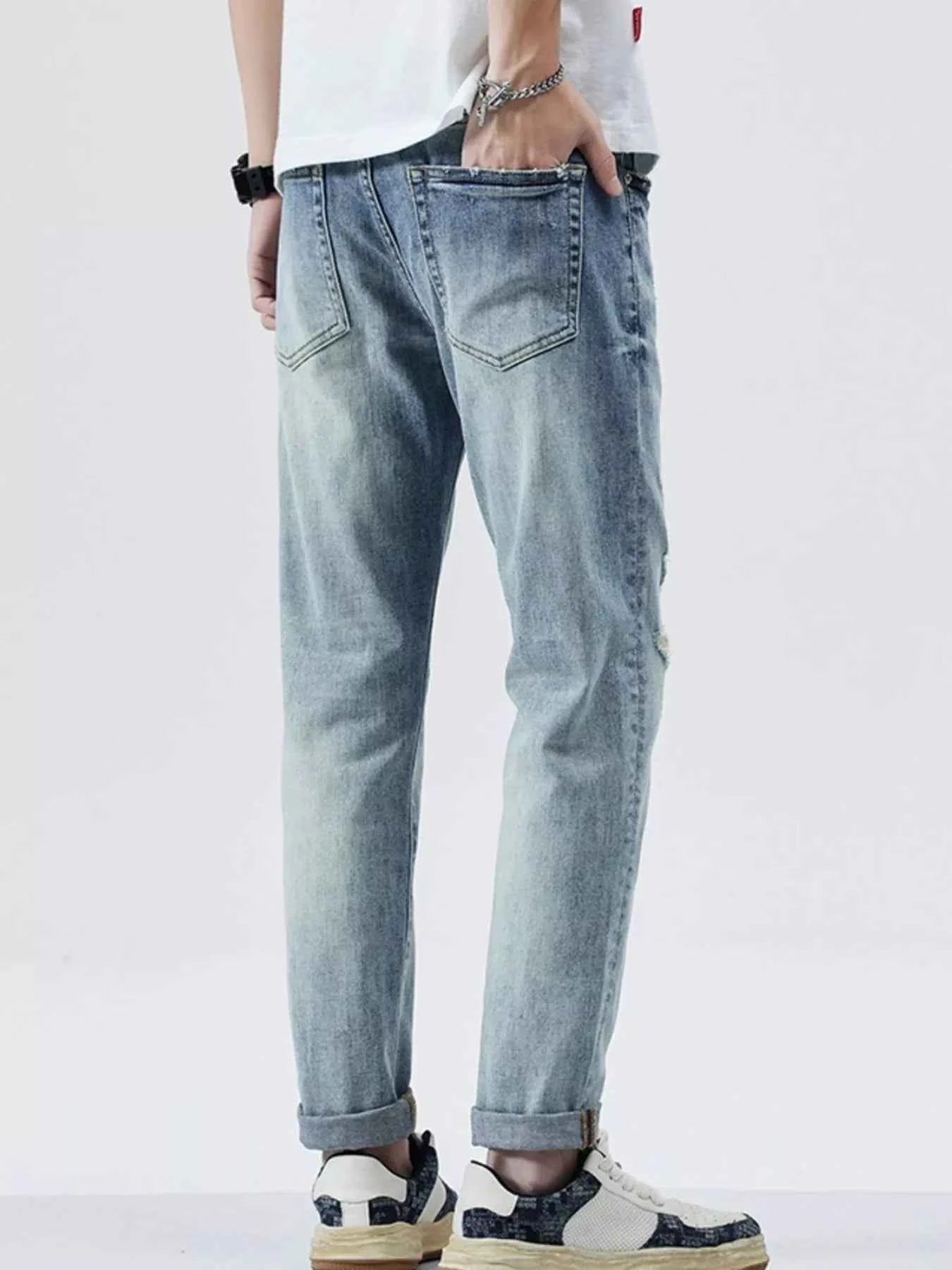 Men's Distressed Slim Fit Jeans