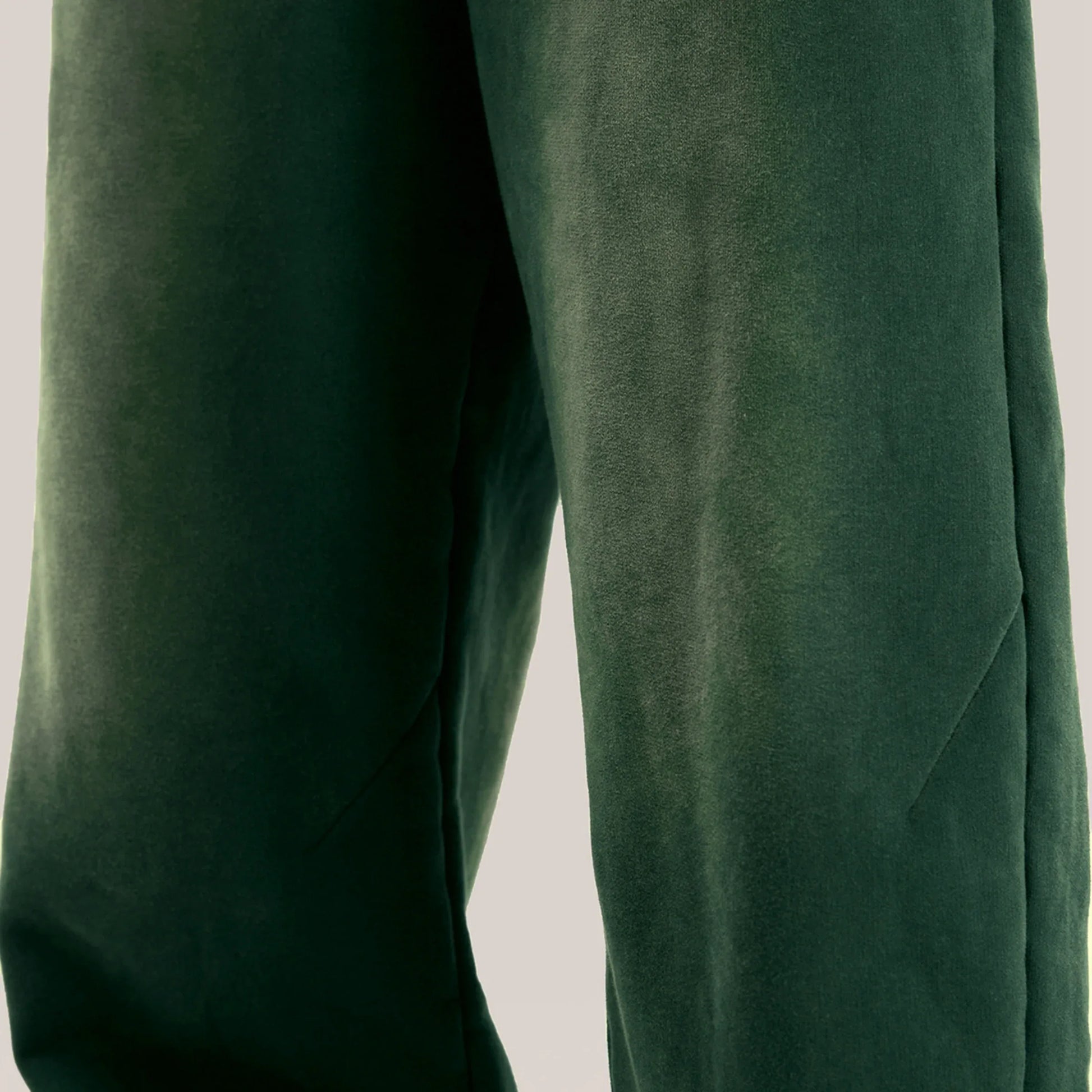 Women's Heavyweight Brushed Fleece Sweatpants - Oversized Tapered Fit - TeeVoke