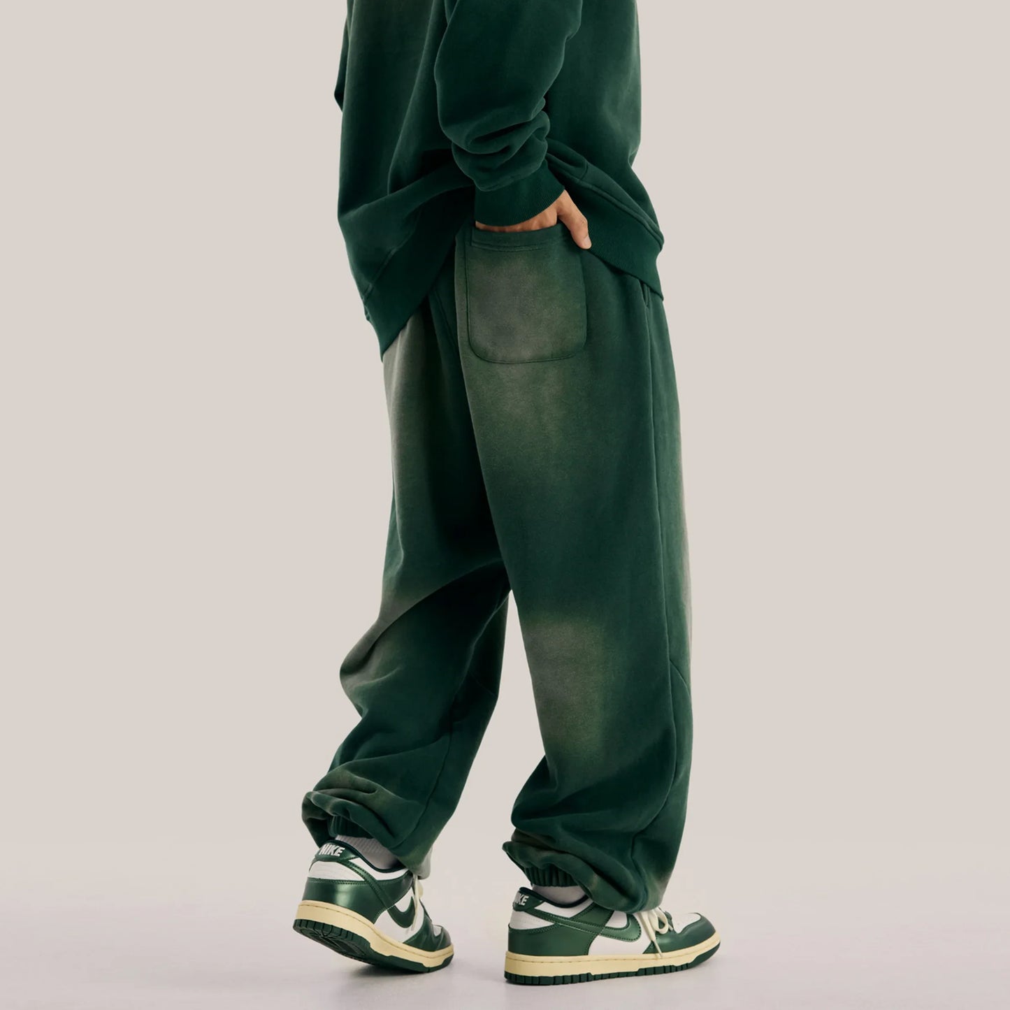 Women's Heavyweight Brushed Fleece Sweatpants - Oversized Tapered Fit - TeeVoke