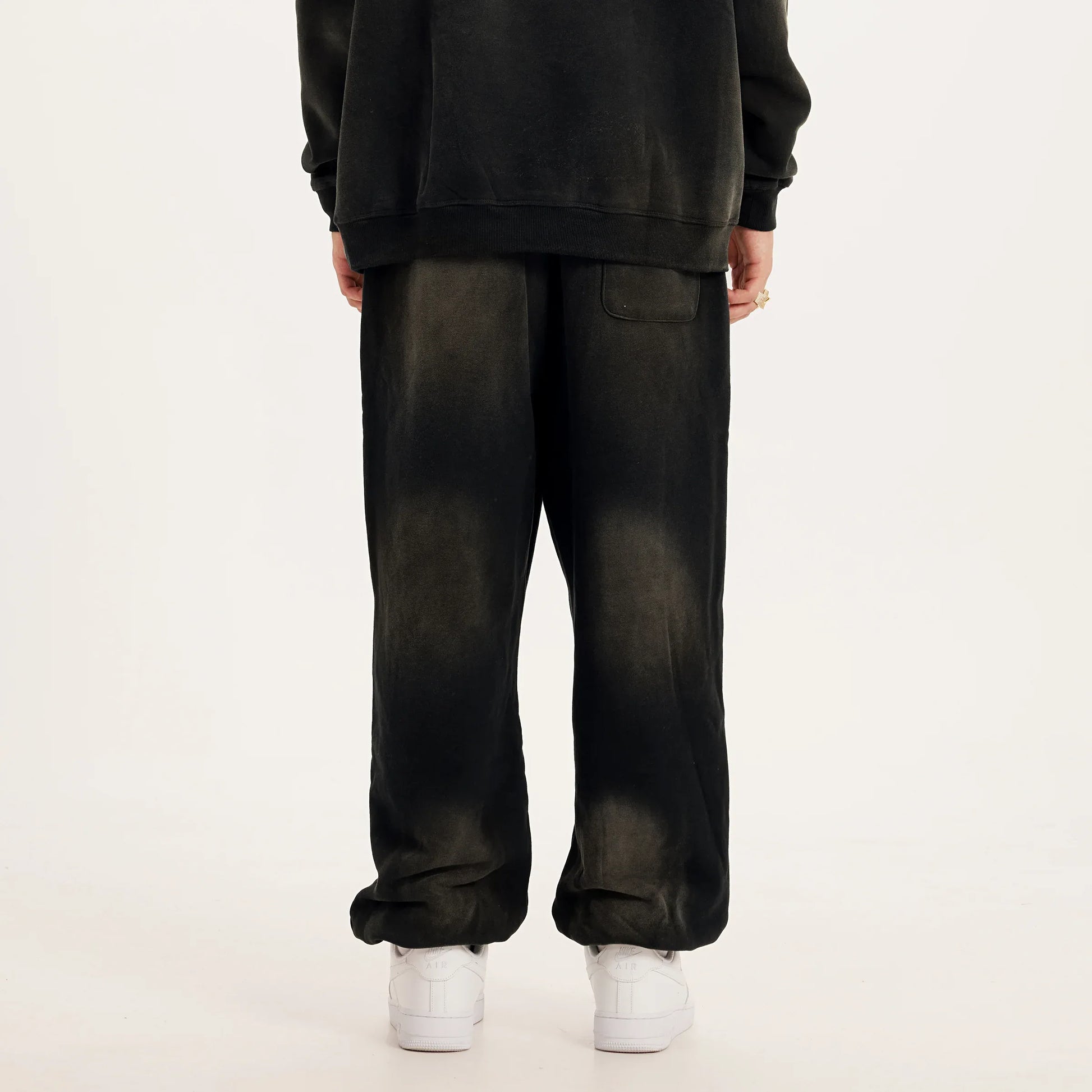 Women's Heavyweight Brushed Fleece Sweatpants - Oversized Tapered Fit - TeeVoke