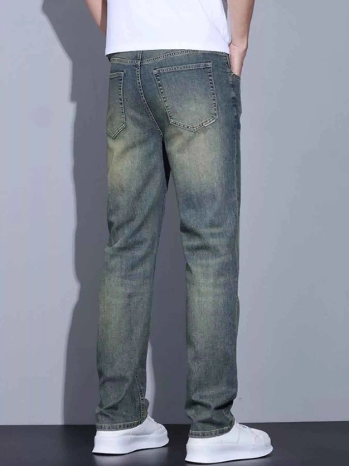 Men's Slim Fit Washed Jeans