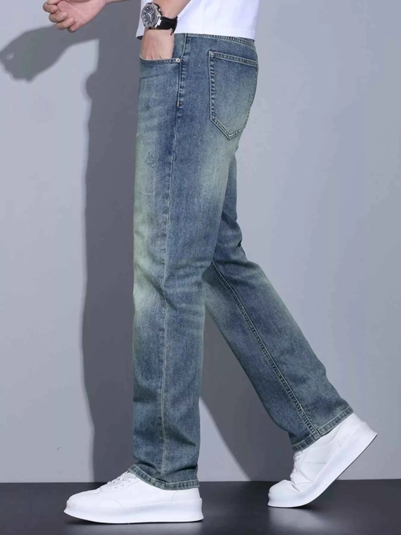 Men's Slim Fit Washed Jeans