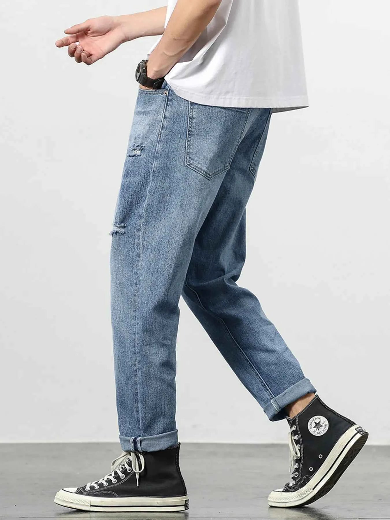 Men's Distressed Loose Fit Jeans
