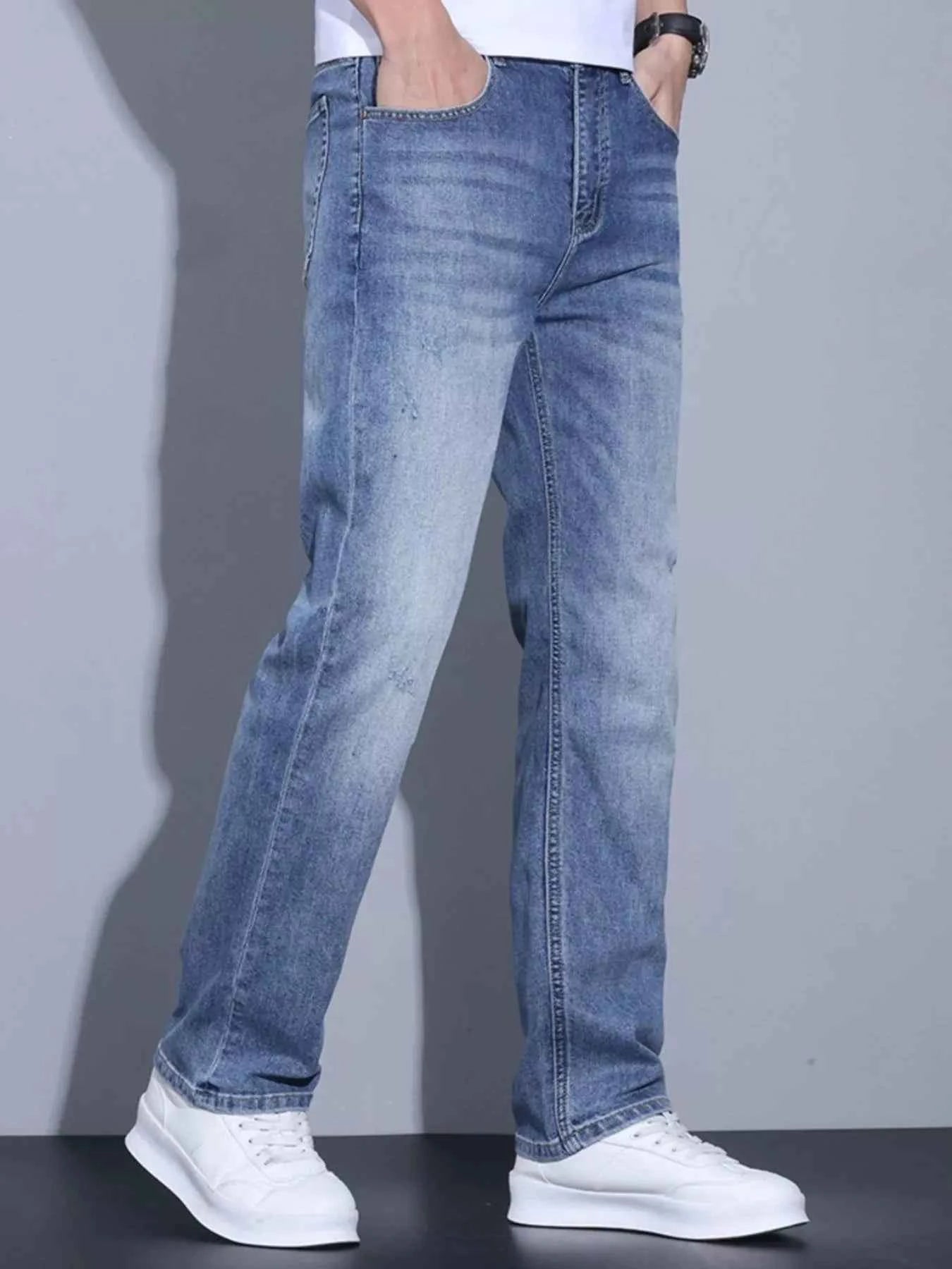 Men's Slim Fit Washed Jeans